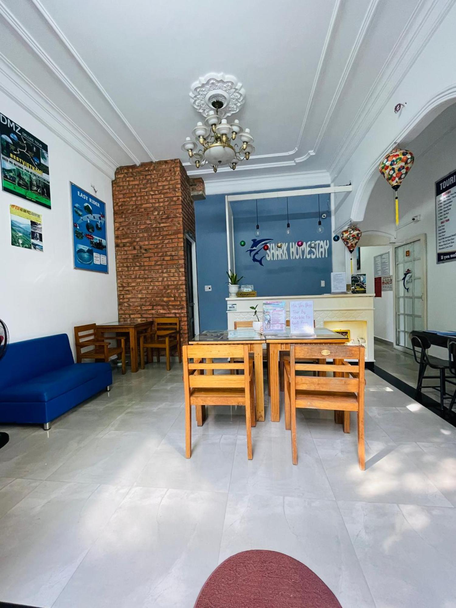 Shark Homestay Hué Eksteriør billede