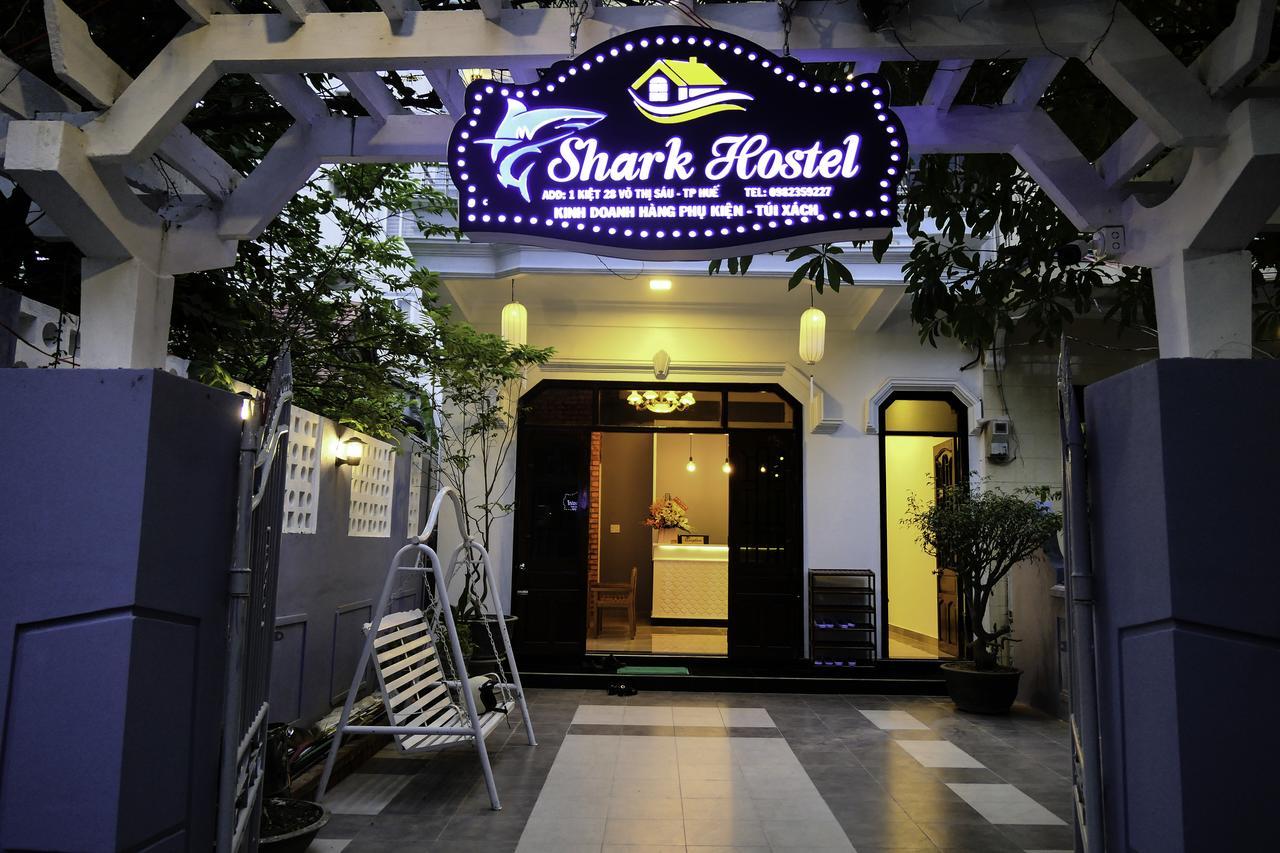 Shark Homestay Hué Eksteriør billede