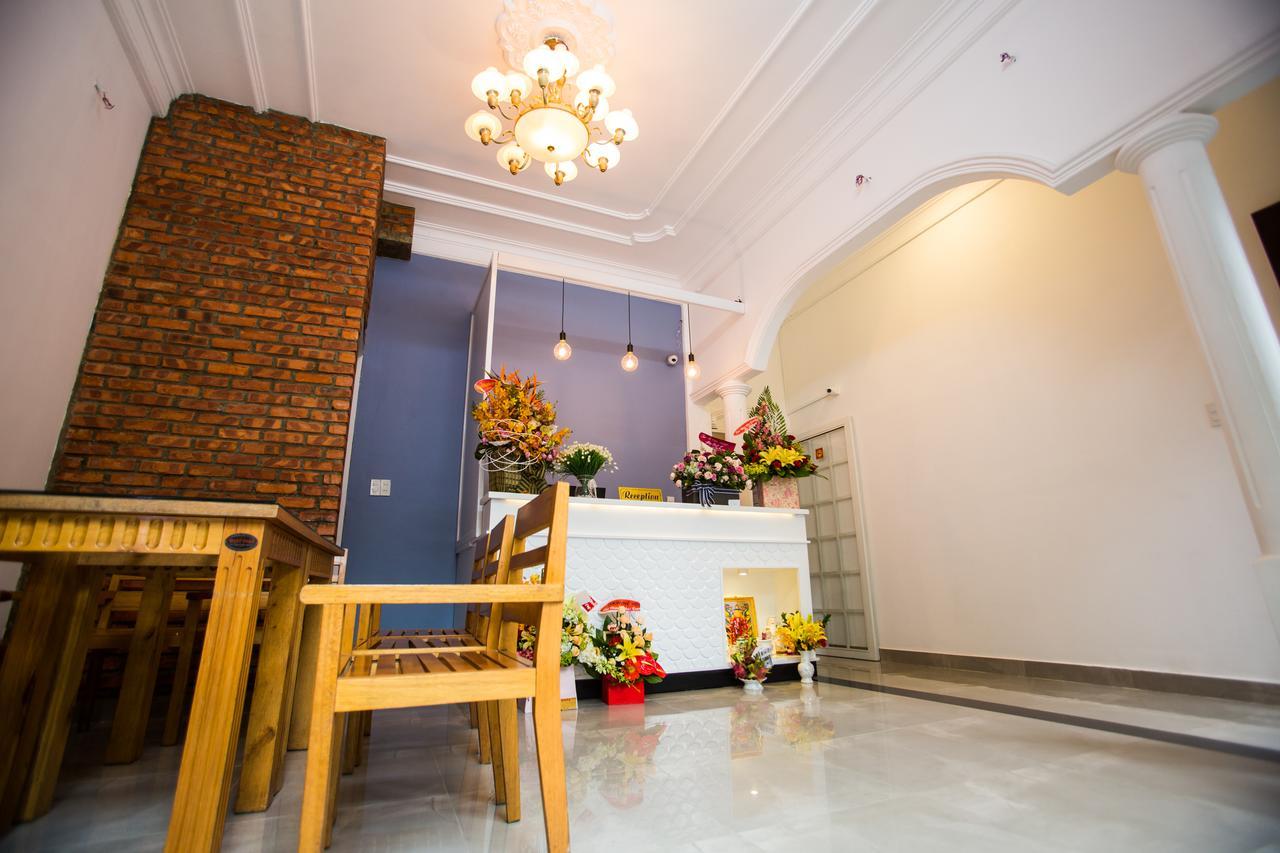 Shark Homestay Hué Eksteriør billede