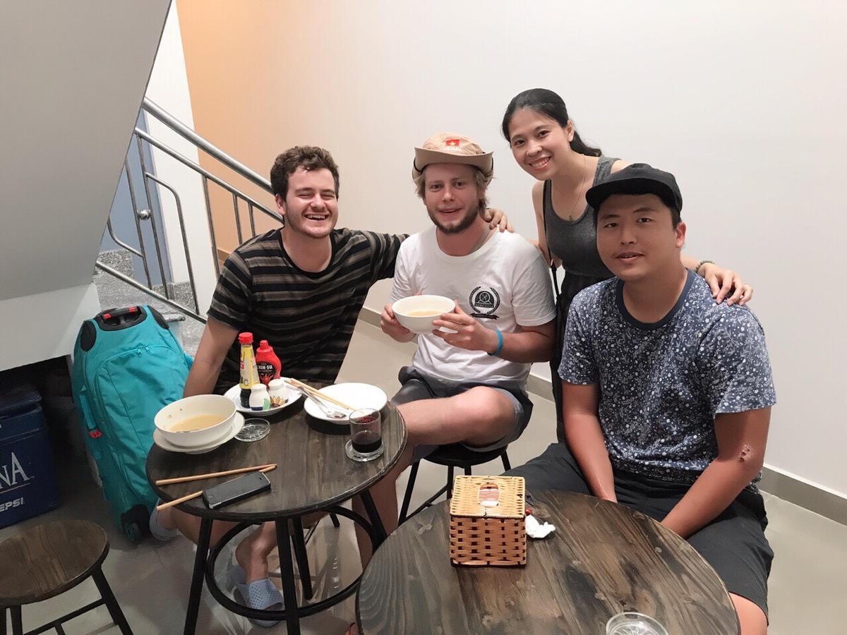 Shark Homestay Hué Eksteriør billede