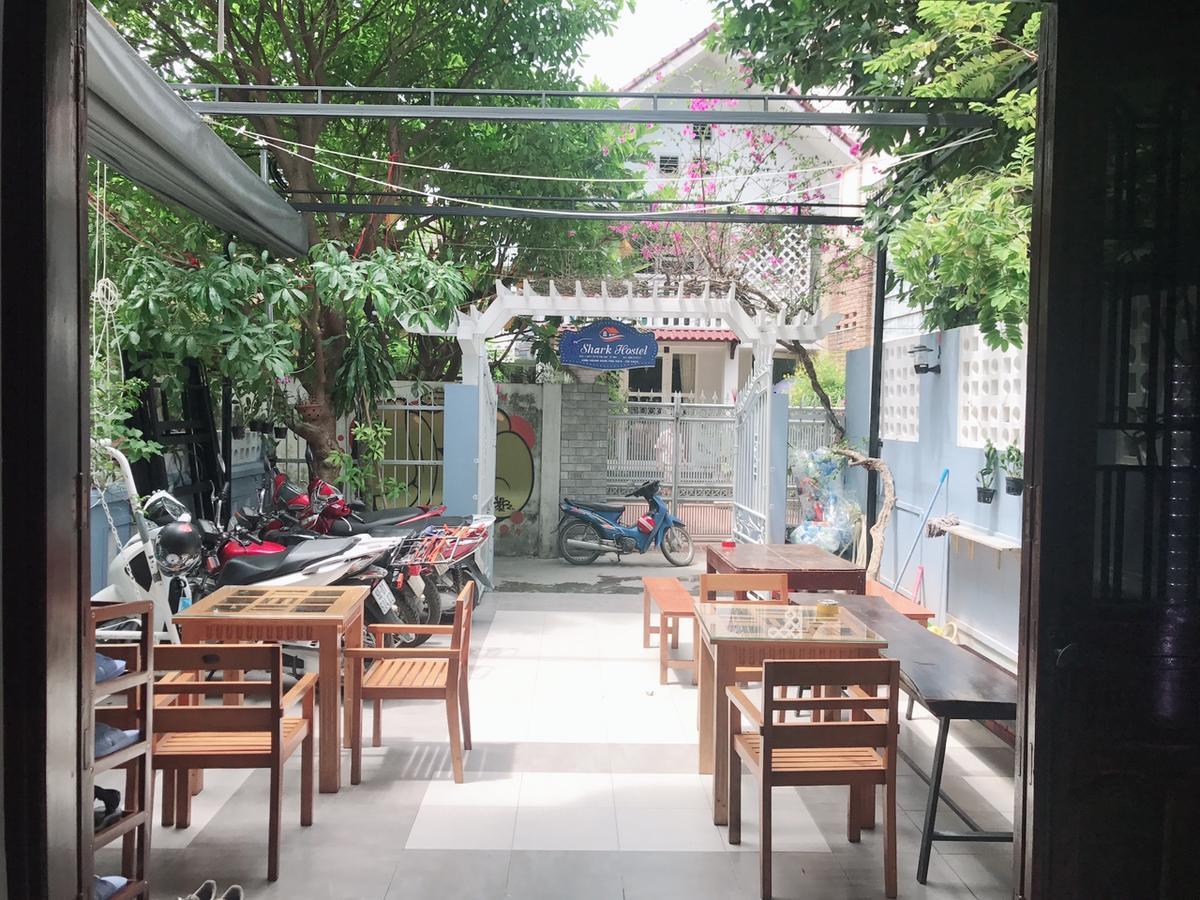 Shark Homestay Hué Eksteriør billede
