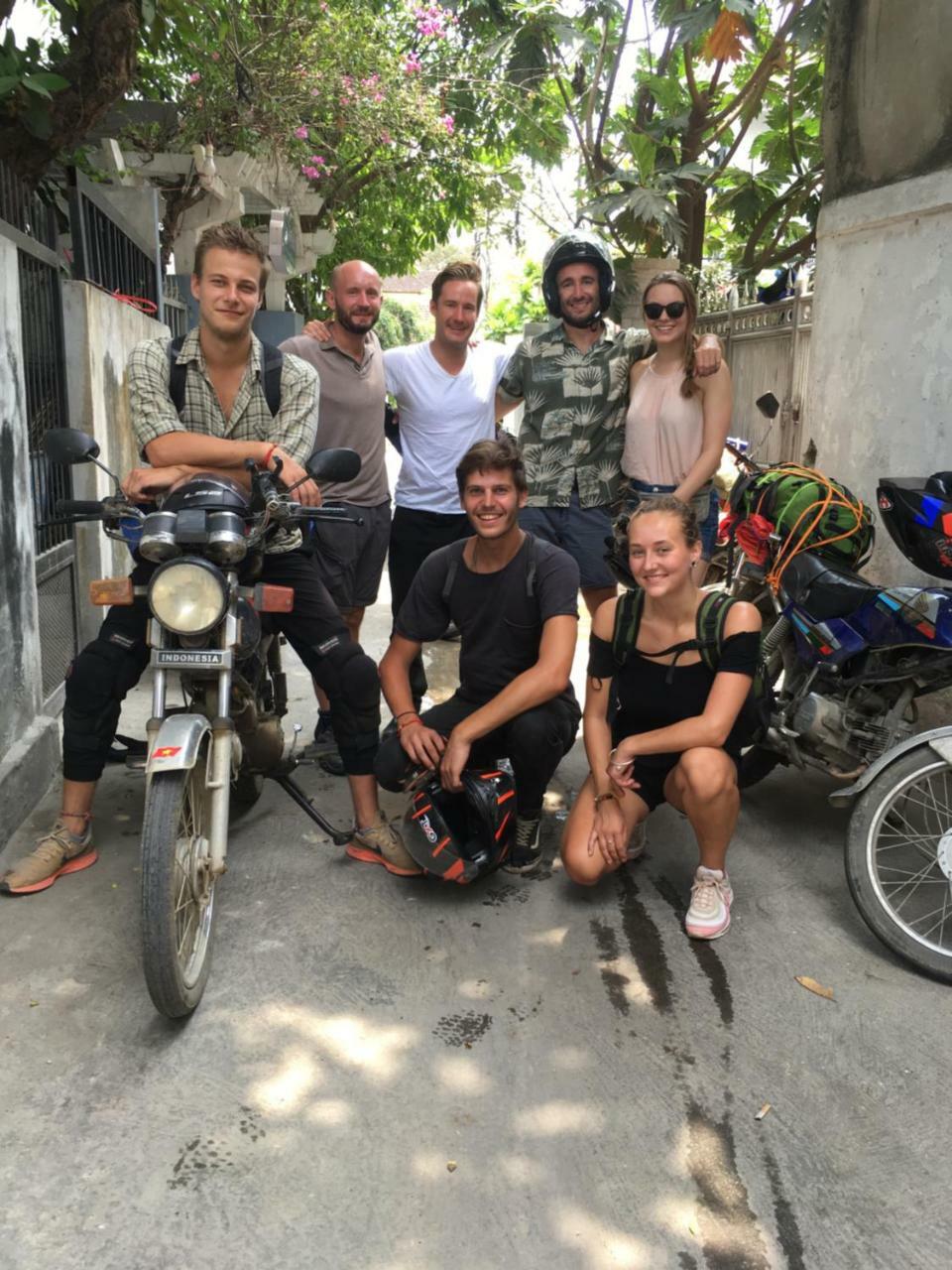 Shark Homestay Hué Eksteriør billede