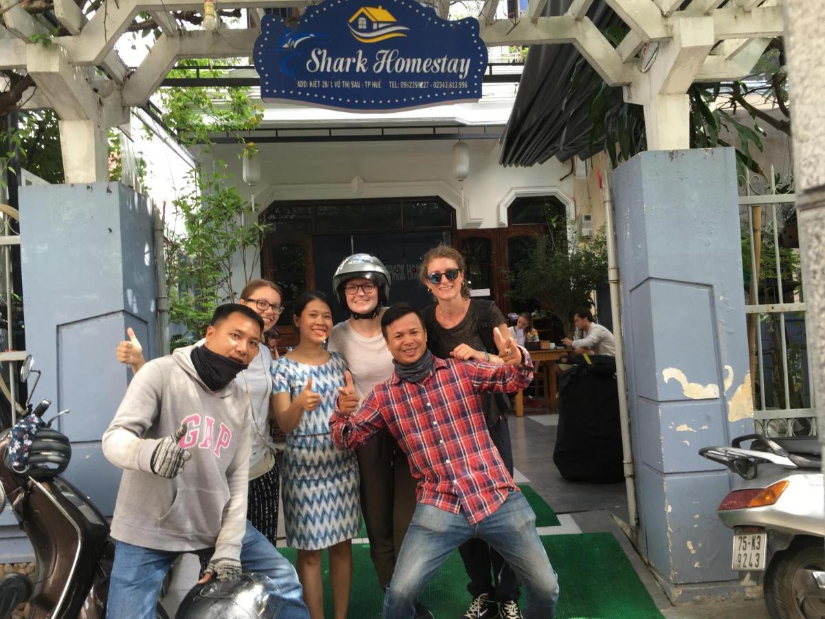 Shark Homestay Hué Eksteriør billede